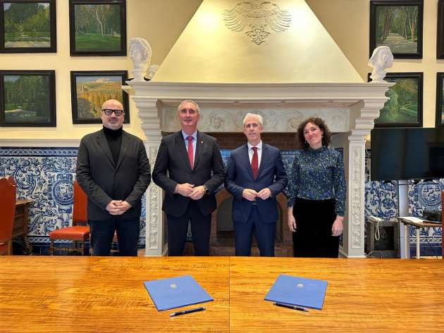 Firma del Convenio de Colaboración con la Fundación Juan de Borbón y la Caixa