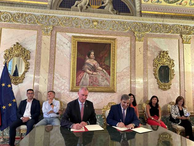 Firma de protocolo de colaboración para impulsar el transporte público metropolitano