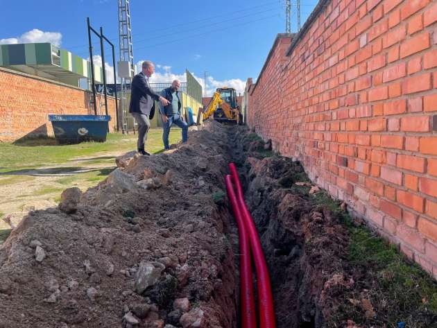  Inicio obras iluminación campo de la Albuera