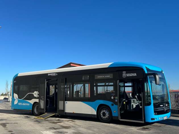 Entrega autobuses eléctricos