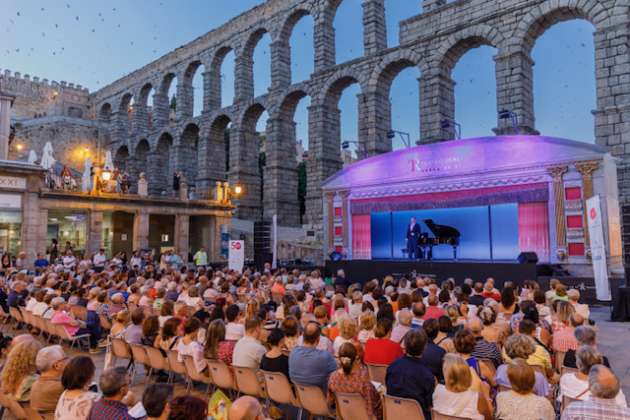 La Carroza Real inaugura el 50 MUSEG