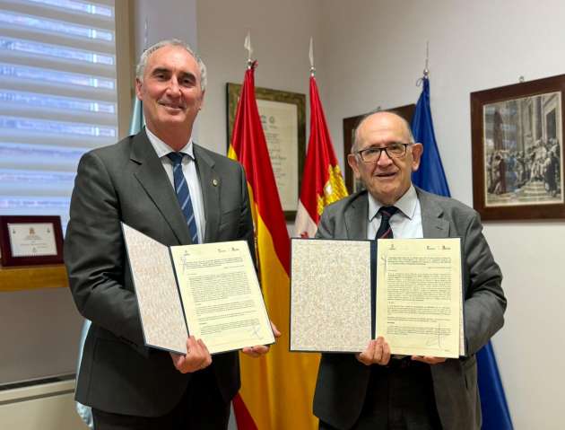 El Ayuntamiento y Somacyl firman el convenio para construir 16 viviendas protegidas para jóvenes en San Lorenzo  