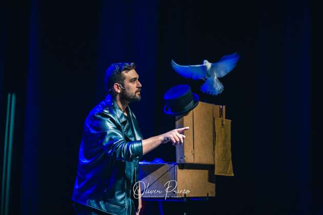 Actuación de magia