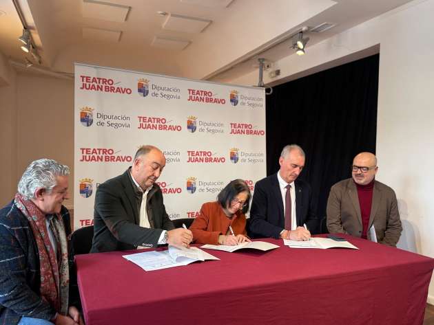 Firma del convenio de los conciertos de año nuevo