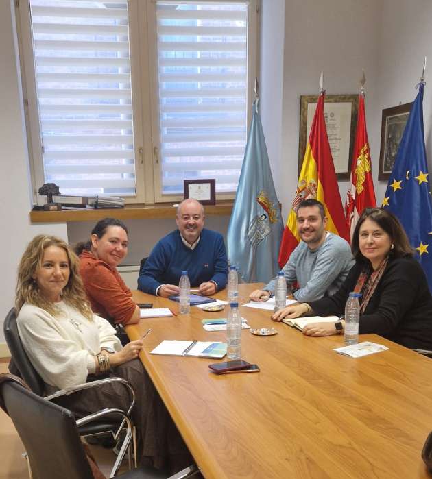 Reunión mesa de las universidades