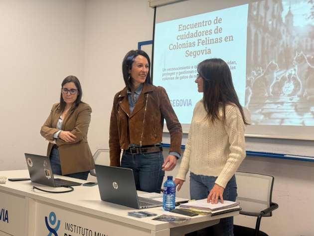 Formación y acreditación de las cuidadoras y cuidadores voluntarios de las colonias felinas