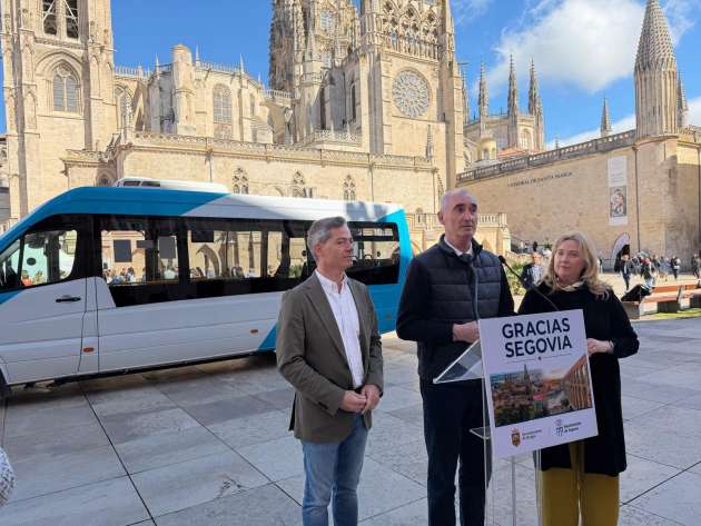 El Ayuntamiento de Segovia cede un microbús al Ayuntamiento de Burgos