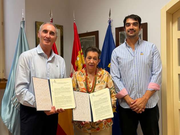 Firma convenio con la asociación de Vecinos de Santa Eulalia