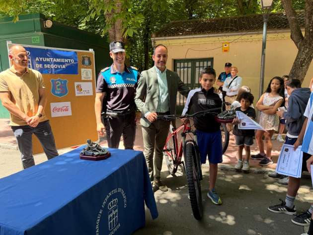 El IES la Albuera gana la competición por equipos del XVII concurso de Educación Vial “Ciudad de Segovia”